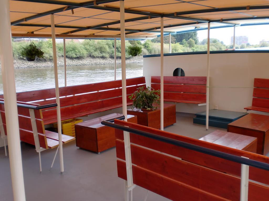 Hotelboat Fiep Amsterdam Exterior photo